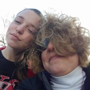 Meet your Posher, Holly