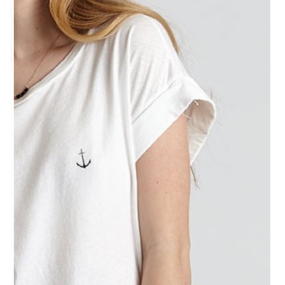 Knot Sisters Major Tee - Picture 3 of 4