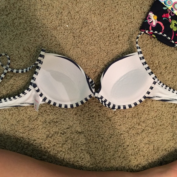 Push up swim top - Picture 2 of 2