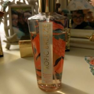 Limited Edition Victoria's Secret Tropic Breeze