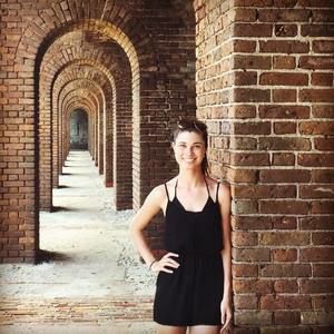 Meet your Posher, Elise