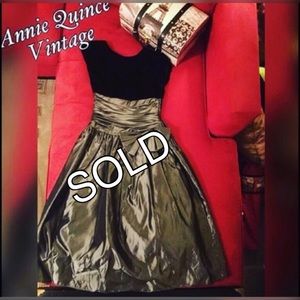 Annie Quince Vintage Gown / Vintage Dress