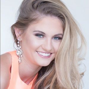 Meet your Posher, Savannah