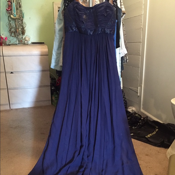 BCBG MAX AZRIA navy blue gown