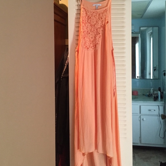 Dress - Picture 2 of 4