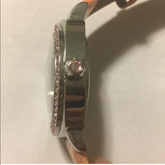 Limited Watch on sale🔥✨ - Picture 3 of 4