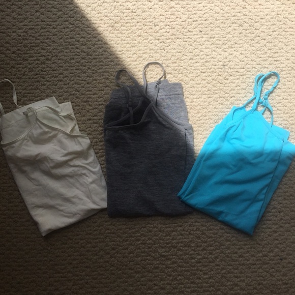 BUNDLE DEAL - 3 super stretchy tanks