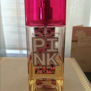PINK body spray