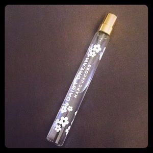 DaisY Dream ..Marc Jacobs👯👯