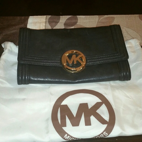 🚫🚫🚫SOLD🚫🚫🚫🚫Michael Kors clutch