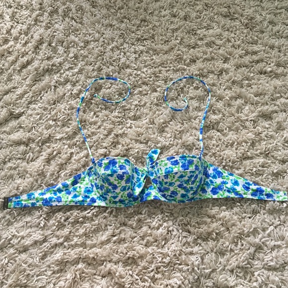 Push up baithing suit top