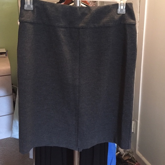 Gray cotton pencil skirt