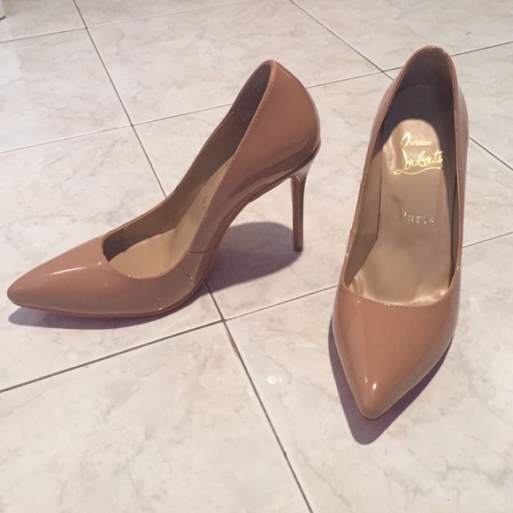 ✨✨SOLD - NO LONGER AVAILABLE ✨✨New nude stilettos