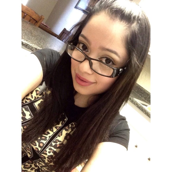 Meet your Posher, Batres - Picture 1 of 1