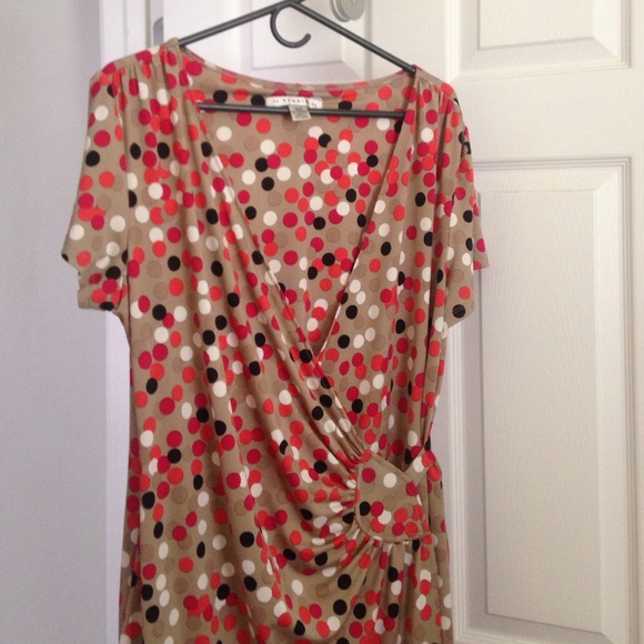 Polka-dot dress .
