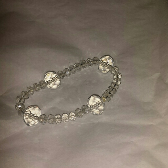 Clear crystal bracelet