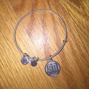 Boston Bruins Alex and Ani