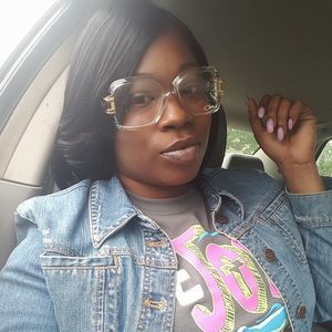 Meet your Posher, Devonna