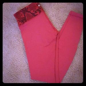 Lululemon leggings size 6 Reversible