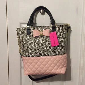 Betsy Johnson be my honey buns tote