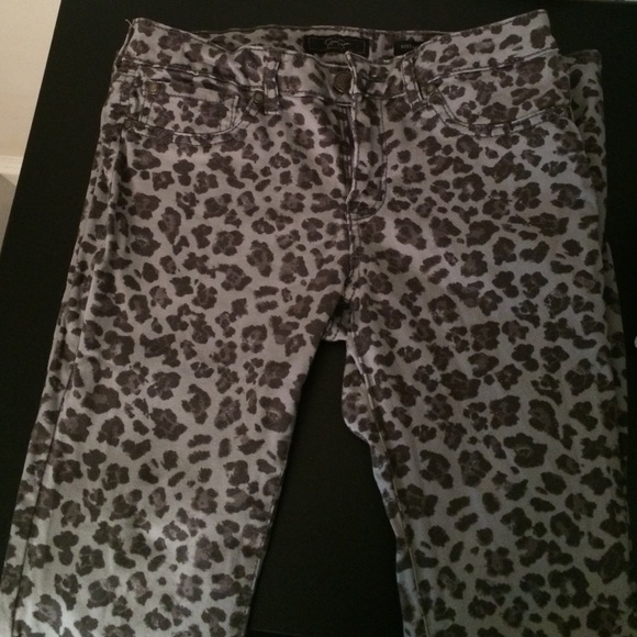 Printed pants