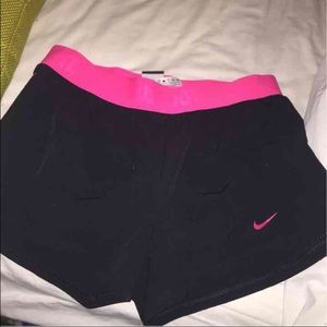 nike shorts size small