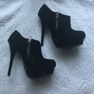 I just love this booties.