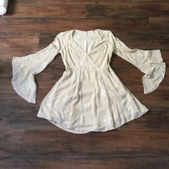 Boho bell sleeves blouse - Picture 4 of 4