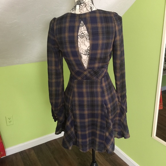 Adorable dress - Picture 2 of 4