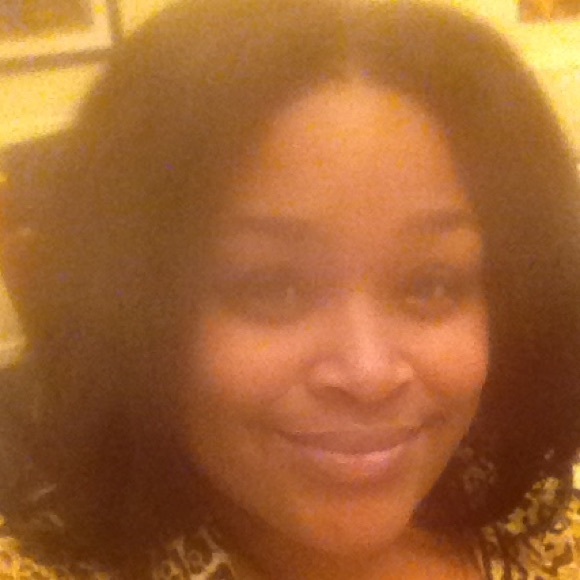 Meet your Posher, Seanika - Picture 4 of 4