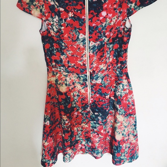 Red floral mini ASOS dress - Picture 2 of 4