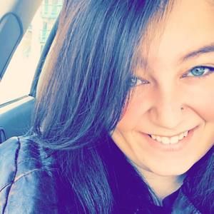 Meet your Posher, Leah
