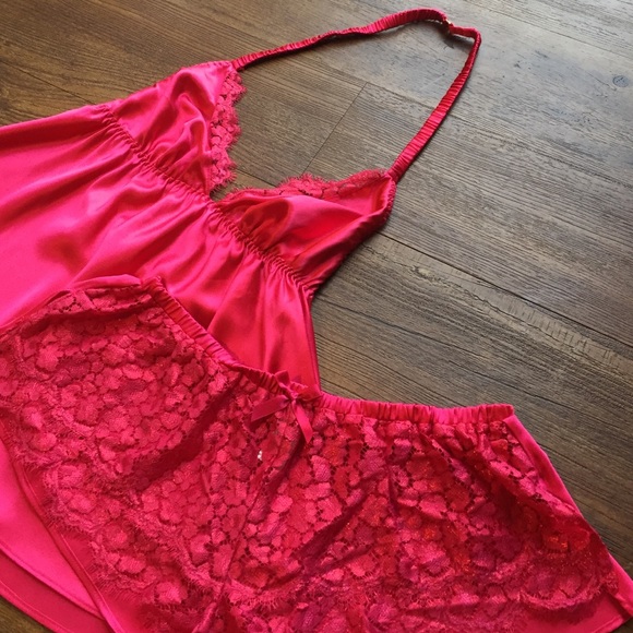 Victoria Secret baby doll and lace shorts - Picture 2 of 4