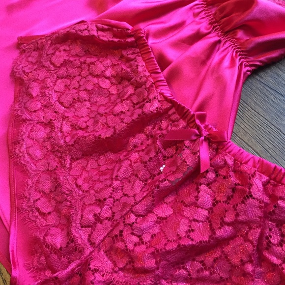 Victoria Secret baby doll and lace shorts - Picture 3 of 4