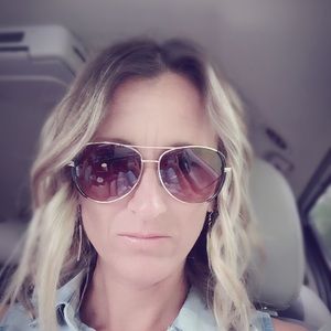 Meet your Posher, Lacy