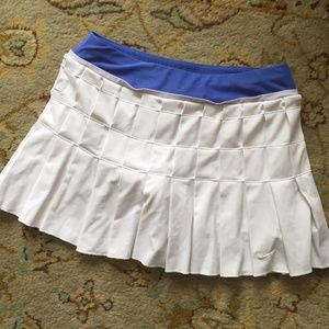 Nike tennis skirt