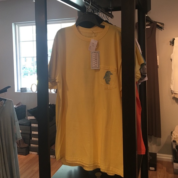 Thrity a threads tee - Picture 2 of 3