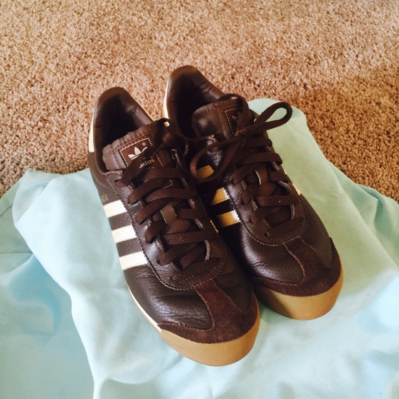 Adidas Shoes - Adidas Samoa