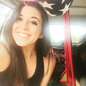Meet your Posher, Caitlin