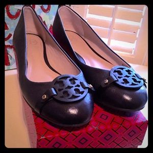 NWT Tory Burch Black Minnie ballet flat OFFERS OK!