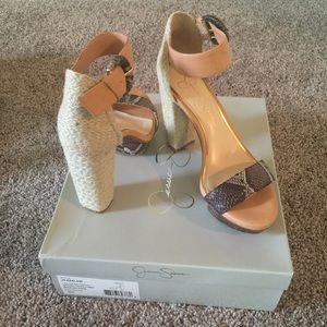Jessica Simpson- KAELANI Sandal