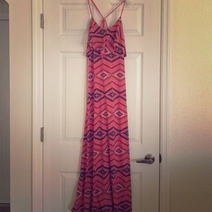 Cute summer maxi dress worn twice