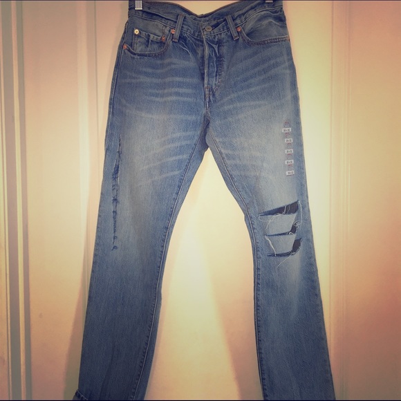 LEVIS WOMENS 501 denim.