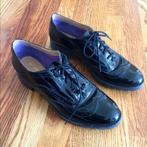 Sperry - Picture 2 of 3
