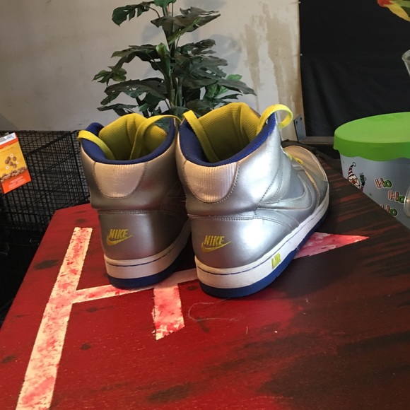 Nike Airs💪 - Picture 3 of 4