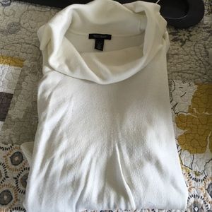 White long sleeve shirt