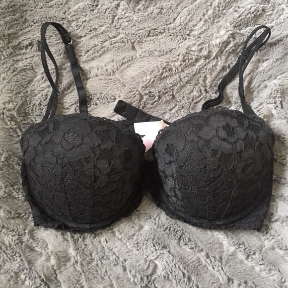 PINK Victoria's Secret bra