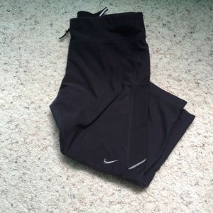 Nike Dri-Fit Cropped Running Pants