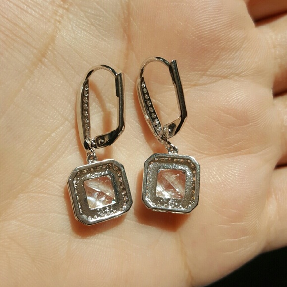 * Final Price * 18k Swarovski earrings - Picture 4 of 4