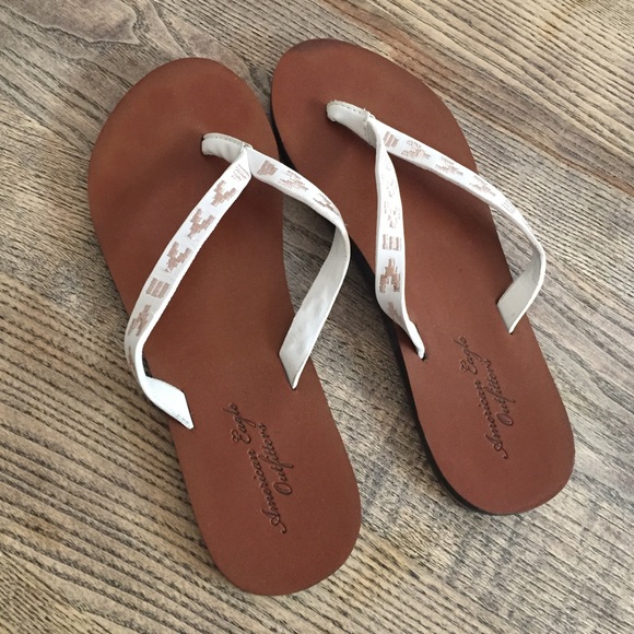 American Eagle leather sandals
